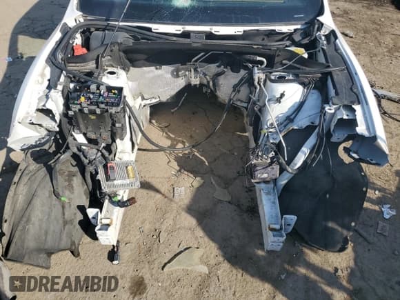 ✅ 2016 Dodge Durango R/T • VIN: 1C4SDJCT3GC466376 • Лот: 92675275. Опубликован ранее на Copart с пробегом Не указан. Бесплатный доступ к архиву аукционных продаж из США и подробный отчёт об истории автомобиля на DreamBid. Изображение 11.