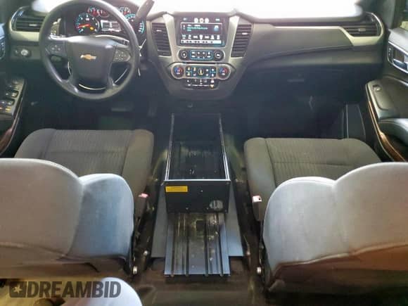 2019 Chevrolet Tahoe Commercial с VIN 1GNLCDEC4KR221203, выставлен на аукционе Copart как лот 66393195 с пробегом 128 145 миль миль и Чистый • Clean title. История ставок и продаж доступна на DreamBid. Изображение 8.