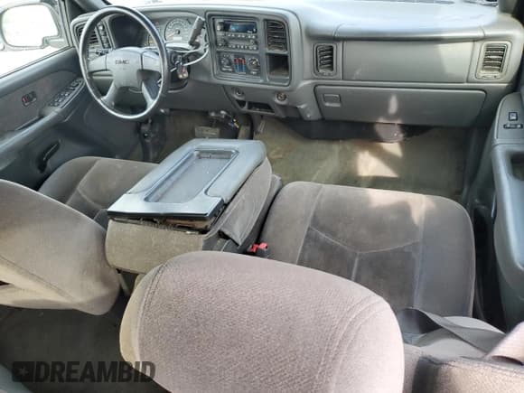 ✅ 2003 GMC Sierra 1500HD SLE • VIN: 1GTGK13U13F231567 • Lot: 58789985. Wystawiony na Copart z przebiegiem 172 215 mil. Bezpłatny archiwum sprzedaży aukcyjnych z USA i szczegółowy raport historii pojazdu na DreamBid. Zdjęcie 8.