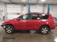 ✅ 2010 Toyota RAV4 • VIN: JTMBF4DV1AD031711 • Лот: 43414294. Опубликован ранее на IAAI с пробегом 136 376 миль. Бесплатный доступ к архиву аукционных продаж из США и подробный отчёт об истории автомобиля на DreamBid. Изображение 15.