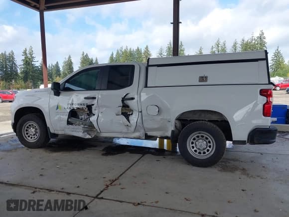 ✅ 2021 Chevrolet Silverado 1500 Work Truck • VIN: 1GCRWAEH1MZ413332 • Lot: 43560933. Wystawiony na IAAI z przebiegiem 87 998 mil. Bezpłatny archiwum sprzedaży aukcyjnych z USA i szczegółowy raport historii pojazdu na DreamBid. Zdjęcie 14.