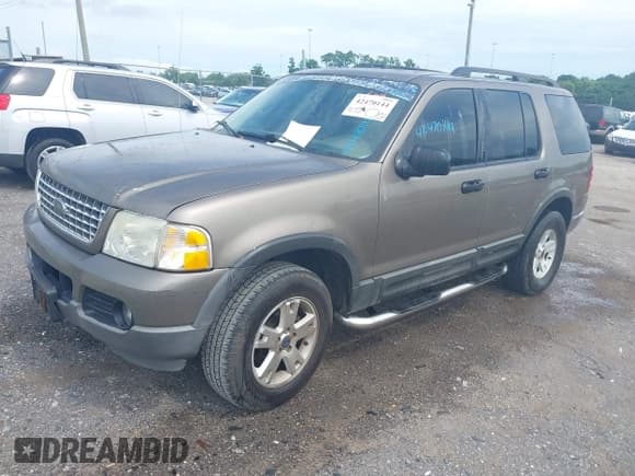 ✅ 2003 Ford Explorer XLT • VIN: 1FMZU63KX3UB09246 • Лот: 42470144. Опубликован ранее на IAAI с пробегом 247 966 миль. Бесплатный доступ к архиву аукционных продаж из США и подробный отчёт об истории автомобиля на DreamBid. Изображение 2.