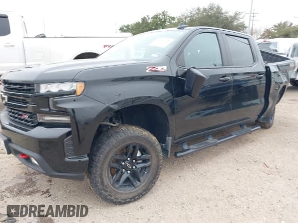✅ 2021 Chevrolet Silverado 1500 LT Trail Boss • VIN: 3GCPYFEL2MG471873 • Lot: 41216075. Wystawiony na IAAI z przebiegiem 40 334 mil. Bezpłatny archiwum sprzedaży aukcyjnych z USA i szczegółowy raport historii pojazdu na DreamBid. Zdjęcie 2.