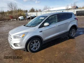 ✅ 2019 Ford Escape SE • VIN: 1FMCU0GD9KUA04436 • Lot: 91927225. Wystawiony na Copart z przebiegiem 57 311 mil. Bezpłatny archiwum sprzedaży aukcyjnych z USA i szczegółowy raport historii pojazdu na DreamBid. Zdjęcie 1.