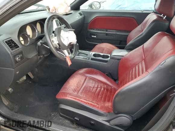 ✅ 2014 Dodge Challenger Rallye Redline • VIN: 2C3CDYAG6EH164596 • Lot: 48683455. Wystawiony na Copart z przebiegiem 225 739 mil. Bezpłatny archiwum sprzedaży aukcyjnych z USA i szczegółowy raport historii pojazdu na DreamBid. Zdjęcie 7.