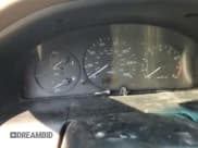 ✅ 1997 Mazda Protege DX • VIN: JM1BC1416V0145687 • Lot: 81469525. Wystawiony na Copart z przebiegiem 277 313 mil. Bezpłatny archiwum sprzedaży aukcyjnych z USA i szczegółowy raport historii pojazdu na DreamBid. Zdjęcie 9.