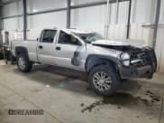 ✅ 2005 Chevrolet Silverado 2500HD LS • VIN: 1GCHK23255F962952 • Lot: 85852465. Wystawiony na Copart z przebiegiem 247 872 mil. Bezpłatny archiwum sprzedaży aukcyjnych z USA i szczegółowy raport historii pojazdu na DreamBid. Zdjęcie 4.
