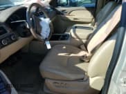 ✅ 2009 GMC Yukon SLT 4SB • VIN: 1GKFK33019R259207 • Лот: 86101345. Опубликован ранее на Copart с пробегом 211 150 миль. Бесплатный доступ к архиву аукционных продаж из США и подробный отчёт об истории автомобиля на DreamBid. Изображение 7.