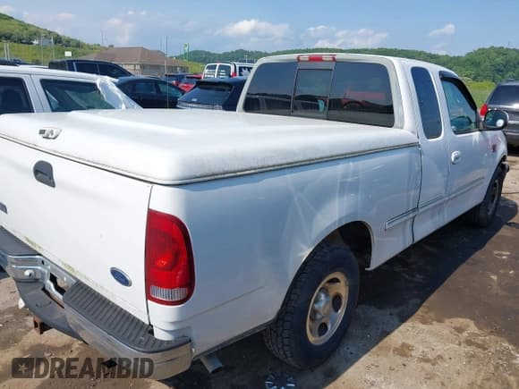 ✅ 1998 Ford F-150 • VIN: 1FTZX17W5WKB66482 • Lot: 42457871. Listed on IAAI with 109,874 mi. Free auction sales archive from the USA and detailed vehicle history report at DreamBid. Image 4.