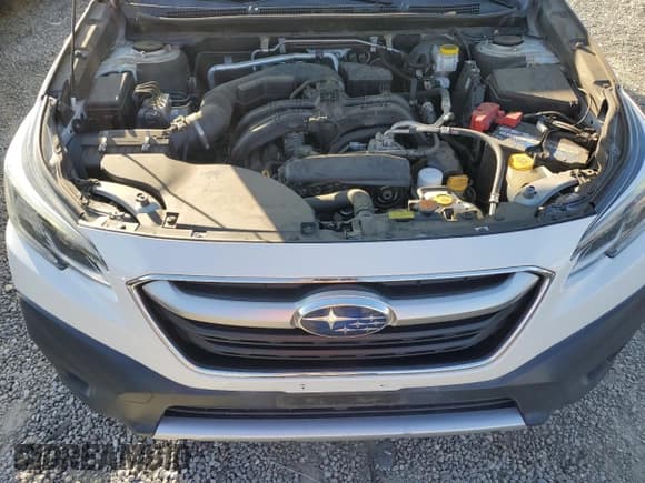 ✅ 2020 Subaru Outback Limited • VIN: 4S4BTANC4L3260585 • Lot: 90147325. Listed on Copart with 68,995 mi. Free auction sales archive from the USA and detailed vehicle history report at DreamBid. Image 12.