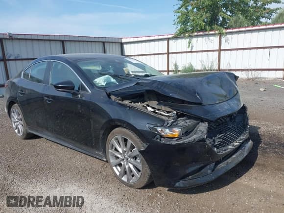 ✅ 2020 Mazda 3 Preferred • VIN: 3MZBPBDM2LM133399 • Лот: 42513595. Опубликован ранее на IAAI с пробегом 70 814 миль. Бесплатный доступ к архиву аукционных продаж из США и подробный отчёт об истории автомобиля на DreamBid. Изображение 1.