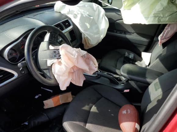 ✅ 2014 Dodge Avenger SE • VIN: 1C3CDZAB6EN229190 • Лот: 79294684. Опубликован ранее на Copart с пробегом 62 197 миль. Бесплатный доступ к архиву аукционных продаж из США и подробный отчёт об истории автомобиля на DreamBid. Изображение 8.