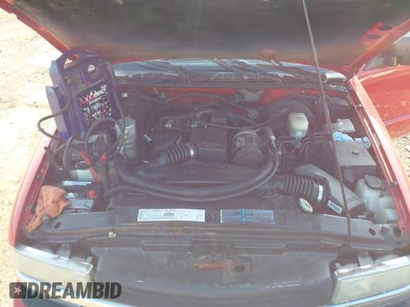 ✅ 2002 Chevrolet S-10 LS • VIN: 1GCCS145428101825 • Лот: 42968333. Опубликован ранее на IAAI с пробегом 149 371 миль. Бесплатный доступ к архиву аукционных продаж из США и подробный отчёт об истории автомобиля на DreamBid. Изображение 10.