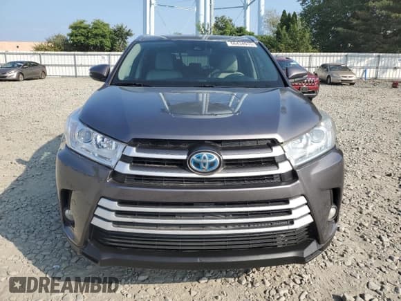 ✅ 2017 Toyota Highlander Hybrid XLE • VIN: 5TDJGRFH2HS034337 • Лот: 66434915. Опубликован ранее на Copart с пробегом 51 165 миль. Бесплатный доступ к архиву аукционных продаж из США и подробный отчёт об истории автомобиля на DreamBid. Изображение 5.