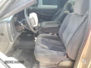 ✅ 2005 Chevrolet Silverado 1500 Work Truck • VIN: 1GCEC14V65Z308365 • Lot: 63710955. Listed on Copart with 202,711 mi. Free auction sales archive from the USA and detailed vehicle history report at DreamBid. Image 7.