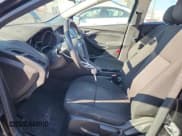 ✅ 2018 Ford Focus SE • VIN: 1FADP3FE7JL210442 • Lot: 90949905. Listed on Copart with 85,690 mi. Free auction sales archive from the USA and detailed vehicle history report at DreamBid. Image 7.