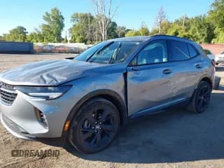 ✅ 2023 Buick Envision Essence • VIN: LRBFZPR49PD180482 • Лот: 43394342. Опубликован ранее на IAAI с пробегом 24 841 миль. Бесплатный доступ к архиву аукционных продаж из США и подробный отчёт об истории автомобиля на DreamBid. Изображение 2.