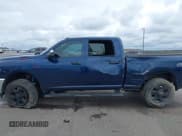 ✅ 2022 Ram 2500 Tradesman • VIN: 3C6UR5CJ5NG131668 • Lot: 42127596. Wystawiony na IAAI z przebiegiem 44 015 mil. Bezpłatny archiwum sprzedaży aukcyjnych z USA i szczegółowy raport historii pojazdu na DreamBid. Zdjęcie 14.