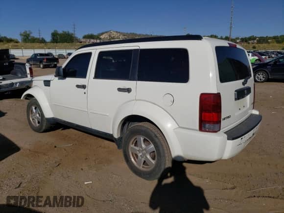 2008 Dodge Nitro SXT z VIN 1D8GU28K68W197352, wystawiony jako Copart lot #73792214 z przebiegiem 229 221 mil mil oraz Nie do naprawy • Non repairable. Historia ofert i sprzedaży dostępna na DreamBid. Obrazek 2.