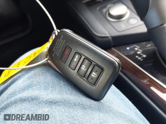 ✅ 2016 Lexus ES 330 • VIN: JTHBK1GG5G2224406 • Lot: 43776927. Listed on IAAI with 71,410 mi. Free auction sales archive from the USA and detailed vehicle history report at DreamBid. Image 11.