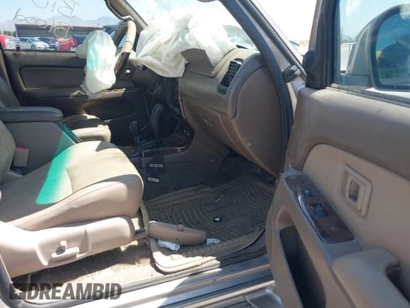 ✅ 2001 Toyota 4Runner Limited • VIN: JT3HN87R910329647 • Lot: 42548631. Listed on IAAI with 225,518 mi. Free auction sales archive from the USA and detailed vehicle history report at DreamBid. Image 5.