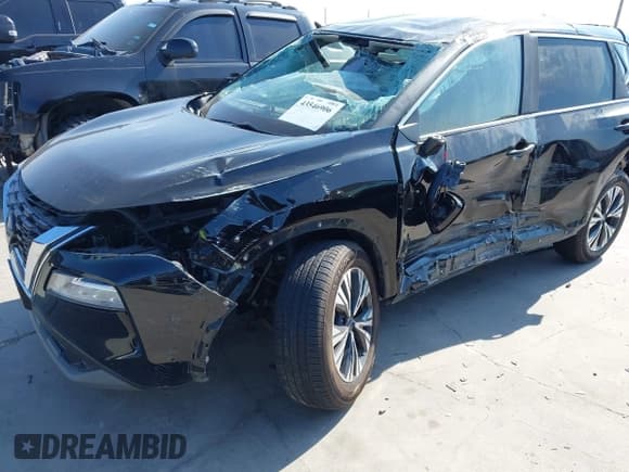 ✅ 2023 Nissan Rogue SV • VIN: 5N1BT3BA7PC830020 • Lot: 43546906. Wystawiony na IAAI z przebiegiem Nie podano. Bezpłatny archiwum sprzedaży aukcyjnych z USA i szczegółowy raport historii pojazdu na DreamBid. Zdjęcie 6.