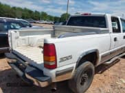 ✅ 2001 Chevrolet Silverado 2500HD LT3 • VIN: 1GCHK23G21F124089 • Lot: 42844708. Wystawiony na IAAI z przebiegiem 216 232 mil. Bezpłatny archiwum sprzedaży aukcyjnych z USA i szczegółowy raport historii pojazdu na DreamBid. Zdjęcie 4.