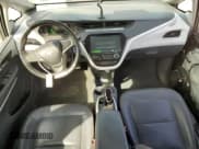 ✅ 2017 Chevrolet Bolt EV Premier • VIN: 1G1FX6S02H4141221 • Lot: 48938195. Wystawiony na Copart z przebiegiem 64 791 mil. Bezpłatny archiwum sprzedaży aukcyjnych z USA i szczegółowy raport historii pojazdu na DreamBid. Zdjęcie 8.