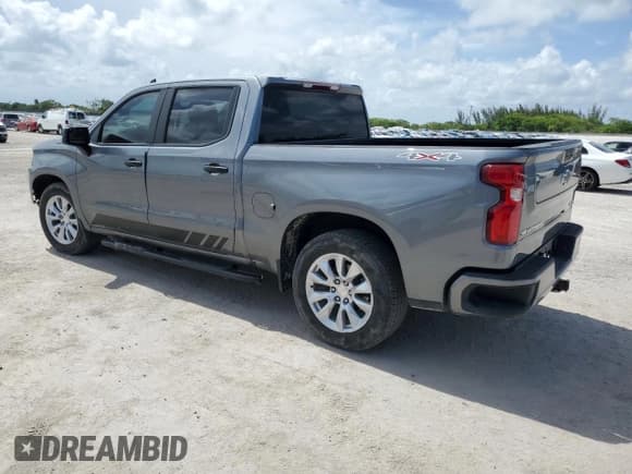 ✅ 2022 Chevrolet Silverado 1500 Custom • VIN: 3GCPYBEK9NG150768 • Lot: 61643675. Wystawiony na Copart z przebiegiem 37 574 mil. Bezpłatny archiwum sprzedaży aukcyjnych z USA i szczegółowy raport historii pojazdu na DreamBid. Zdjęcie 2.