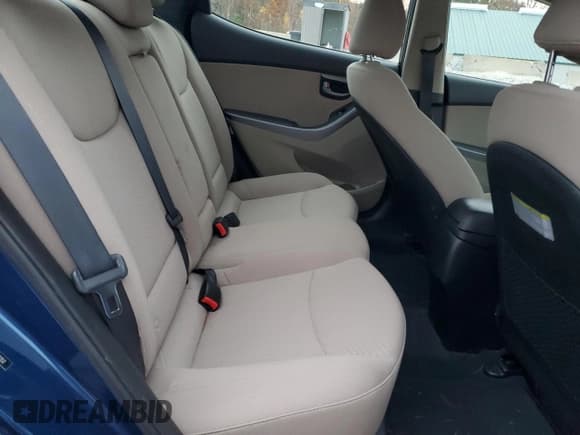 ✅ 2016 Hyundai Elantra SE • VIN: 5NPDH4AE3GH749352 • Lot: 90709205. Listed on Copart with 46,787 mi. Free auction sales archive from the USA and detailed vehicle history report at DreamBid. Image 10.