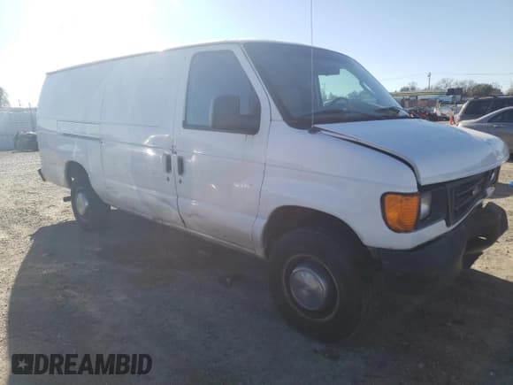 ✅ 2003 Ford Econoline Cargo Super • VIN: 1FTNS24L73HB81670 • Lot: 87534755. Wystawiony na Copart z przebiegiem 400 136 mil. Bezpłatny archiwum sprzedaży aukcyjnych z USA i szczegółowy raport historii pojazdu na DreamBid. Zdjęcie 4.