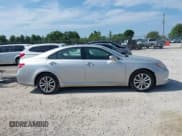 ✅ 2012 Lexus ES 330 • VIN: JTHBK1EG3C2511191 • Lot: 43000056. Wystawiony na IAAI z przebiegiem 172 184 mil. Bezpłatny archiwum sprzedaży aukcyjnych z USA i szczegółowy raport historii pojazdu na DreamBid. Zdjęcie 13.
