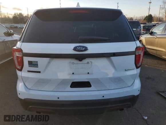 ✅ 2017 Ford Police Interceptor Utility • VIN: 1FM5K8AT7HGE01504 • Лот: 41489055. Опубликован ранее на Copart с пробегом 68 886 миль. Бесплатный доступ к архиву аукционных продаж из США и подробный отчёт об истории автомобиля на DreamBid. Изображение 6.