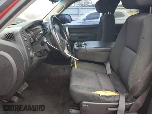 2011 Chevrolet Silverado 1500 LT z VIN 1GCRCSEA5BZ428849, wystawiony jako Copart lot #80257134 z przebiegiem 227 523 mil mil oraz Szkoda całkowita • Salvage title. Historia ofert i sprzedaży dostępna na DreamBid. Obrazek 7.