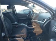 ✅ 2011 Dodge Journey R/T • VIN: 3D4PG7FG9BT534744 • Lot: 40903529. Wystawiony na IAAI z przebiegiem 209 095 mil. Bezpłatny archiwum sprzedaży aukcyjnych z USA i szczegółowy raport historii pojazdu na DreamBid. Zdjęcie 5.