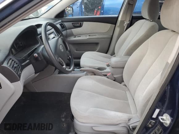 ✅ 2008 Kia Optima LX • VIN: KNAGE124185242359 • Лот: 53715475. Опубликован ранее на Copart с пробегом 114 755 миль. Бесплатный доступ к архиву аукционных продаж из США и подробный отчёт об истории автомобиля на DreamBid. Изображение 7.