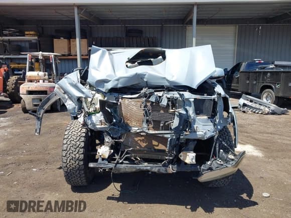 ✅ 2019 Toyota Tacoma SR5 • VIN: 3TMCZ5AN4KM208683 • Lot: 43200827. Listed on IAAI with Not provided. Free auction sales archive from the USA and detailed vehicle history report at DreamBid. Image 13.