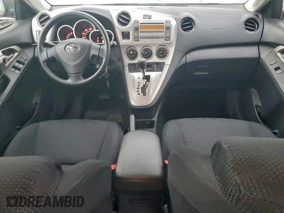 ✅ 2009 Toyota Matrix • VIN: 2T1KU40E09C024866 • Lot: 95921155. Wystawiony na Copart z przebiegiem 101 810 mil. Bezpłatny archiwum sprzedaży aukcyjnych z USA i szczegółowy raport historii pojazdu na DreamBid. Zdjęcie 8.