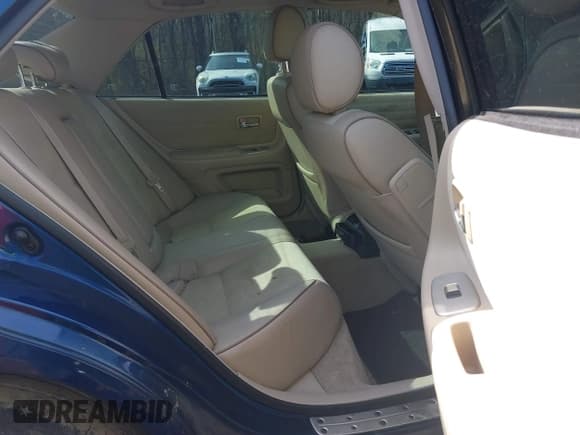 ✅ 2005 Lexus IS 300 • VIN: JTHBD192750096819 • Lot: 41566396. Listed on IAAI with 11,993 mi. Free auction sales archive from the USA and detailed vehicle history report at DreamBid. Image 8.