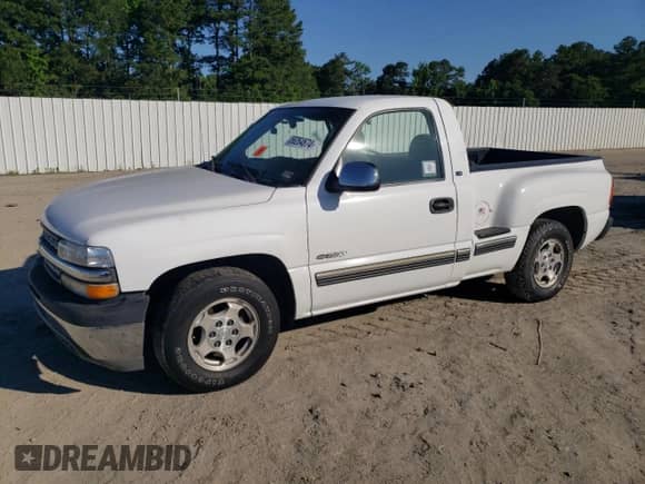 2002 Chevrolet Silverado 1500 LS with VIN 1GCEC14V72Z341127, listed as a Copart auction lot 56264674 with 306,494 mi miles and Salvage title. Bid and sale history available at DreamBid. Image 1.