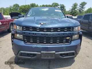 ✅ 2020 Chevrolet Silverado 1500 Custom • VIN: 1GCPYBEH9LZ263668 • Lot: 63006654. Wystawiony na Copart z przebiegiem 63 961 mil. Bezpłatny archiwum sprzedaży aukcyjnych z USA i szczegółowy raport historii pojazdu na DreamBid. Zdjęcie 5.