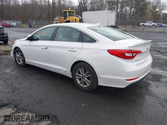 2016 Hyundai Sonata 2.4L z VIN 5NPE24AF9GH405653, wystawiony jako IAAI lot #41835115 z przebiegiem 103 840 mil mil oraz . Historia ofert i sprzedaży dostępna na DreamBid. Obrazek 3.