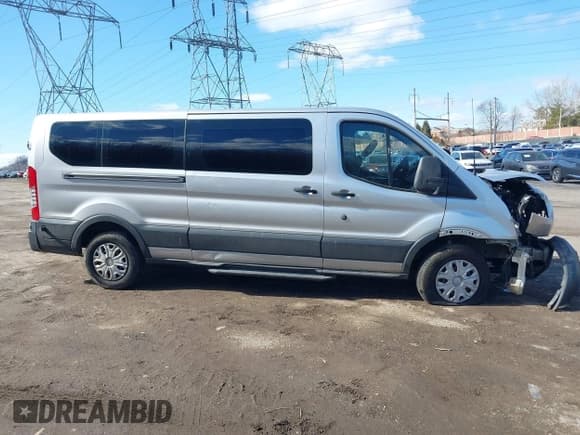 ✅ 2015 Ford Transit XL • VIN: 1FBZX2YM5FKA53431 • Lot: 41642635. Wystawiony na IAAI z przebiegiem Nie podano. Bezpłatny archiwum sprzedaży aukcyjnych z USA i szczegółowy raport historii pojazdu na DreamBid. Zdjęcie 14.