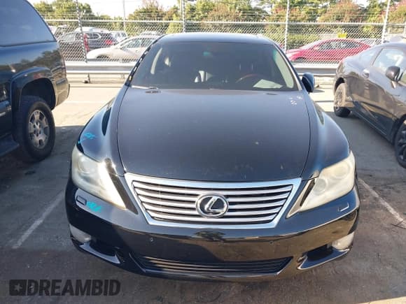 ✅ 2011 Lexus LS 460 • VIN: JTHBL5EF9B5105800 • Лот: 43141307. Опубликован ранее на IAAI с пробегом 156 591 миль. Бесплатный доступ к архиву аукционных продаж из США и подробный отчёт об истории автомобиля на DreamBid. Изображение 12.