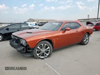 ✅ 2020 Dodge Challenger SXT • VIN: 2C3CDZGG5LH235183 • Lot: 80880285. Wystawiony na Copart z przebiegiem 77 904 mil. Bezpłatny archiwum sprzedaży aukcyjnych z USA i szczegółowy raport historii pojazdu na DreamBid. Zdjęcie 1.
