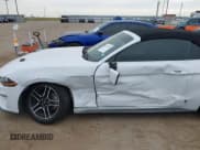 ✅ 2020 Ford Mustang EcoBoost Premium • VIN: 1FATP8UHXL5139606 • Lot: 43317005. Wystawiony na IAAI z przebiegiem 69 883 mil. Bezpłatny archiwum sprzedaży aukcyjnych z USA i szczegółowy raport historii pojazdu na DreamBid. Zdjęcie 6.