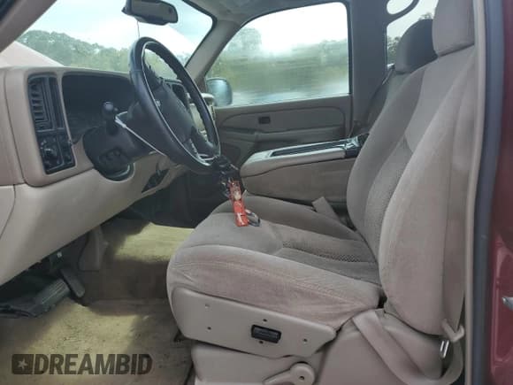 ✅ 2005 Chevrolet Tahoe LS • VIN: 1GNEC13V35J181663 • Lot: 81443915. Listed on Copart with 224,899 mi. Free auction sales archive from the USA and detailed vehicle history report at DreamBid. Image 7.