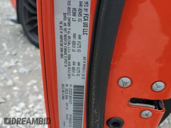 ✅ 2019 Dodge Challenger R/T Scat Pack Widebody • VIN: 2C3CDZFJ0KH741077 • Lot: 50242034. Wystawiony na Copart z przebiegiem 13 339 mil. Bezpłatny archiwum sprzedaży aukcyjnych z USA i szczegółowy raport historii pojazdu na DreamBid. Zdjęcie 14.