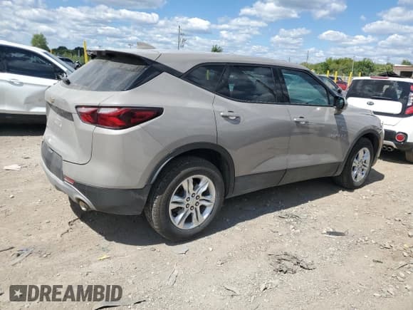 ✅ 2021 Chevrolet Blazer LT • VIN: 3GNKBCRS6MS582877 • Лот: 70466355. Опубликован ранее на Copart с пробегом 47 990 миль. Бесплатный доступ к архиву аукционных продаж из США и подробный отчёт об истории автомобиля на DreamBid. Изображение 3.