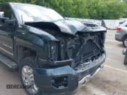 ✅ 2019 GMC Sierra 2500HD Denali • VIN: 1GT12SEY8KF114921 • Лот: 42469920. Опубликован ранее на IAAI с пробегом 86 763 миль. Бесплатный доступ к архиву аукционных продаж из США и подробный отчёт об истории автомобиля на DreamBid. Изображение 17.